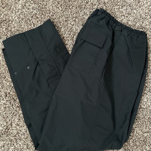 FootJoy Golf 3 Piece DryJoy Rain Jacket/ Pants and
Shirt Set - Picture 3 of 14